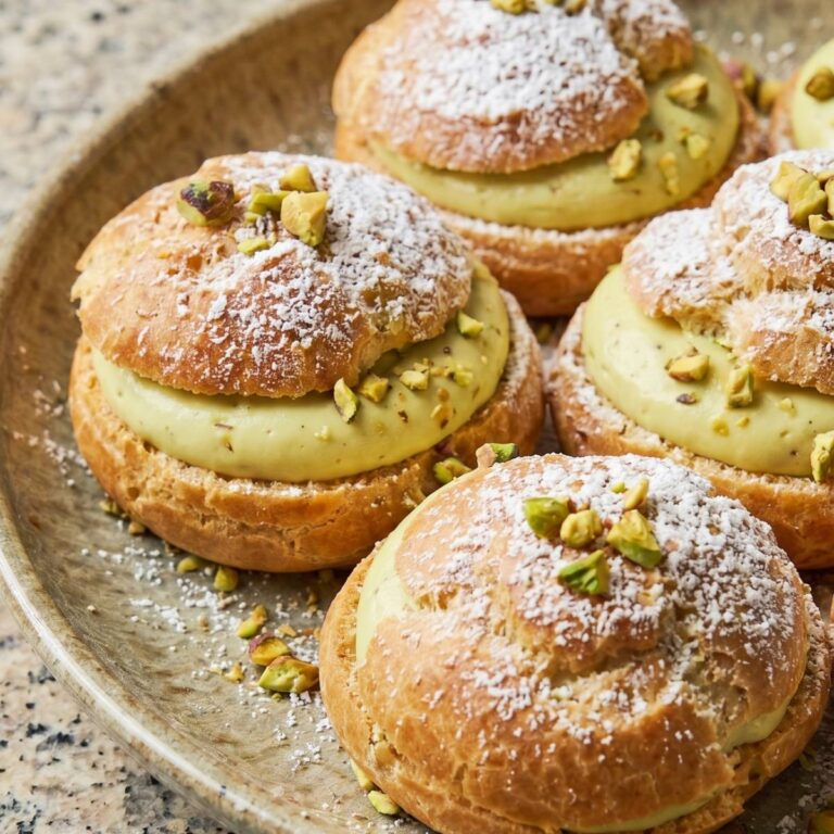 Pistachio Cream Puffs