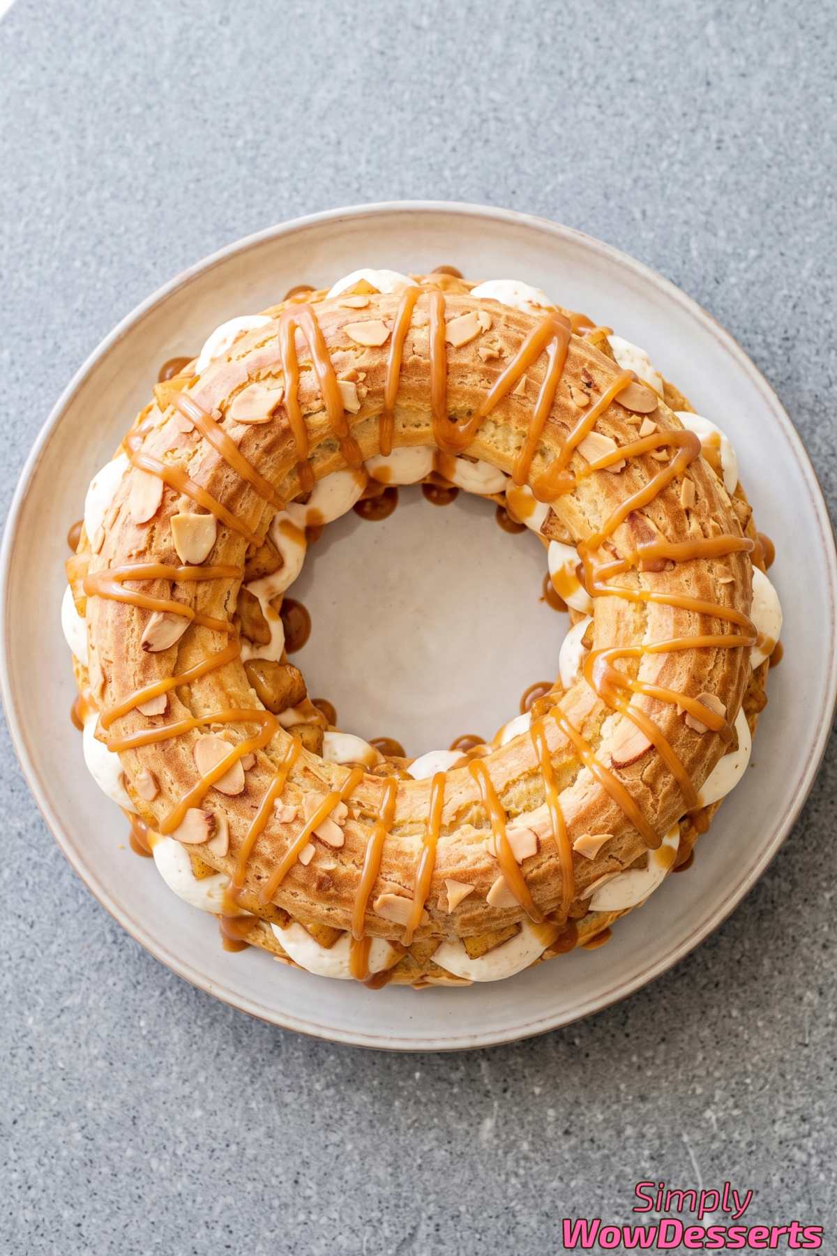 Golden cream puff ring with caramel apple